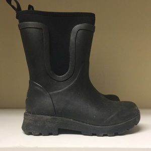 Child’s Muck boots